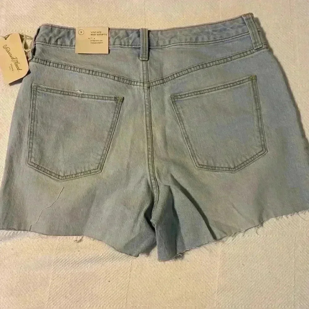 - Universal Thread High-Rise Midi Shorts White Size 8 New - Picture 6 of 15